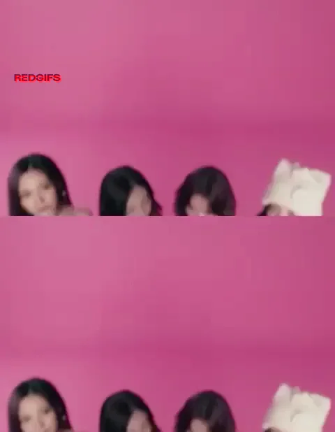TWICE - Momo, Nayeon Tzuyu &amp; Jihyo