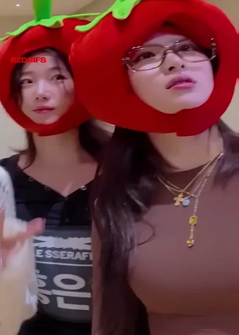 Yunjin - LE SSERAFIM
