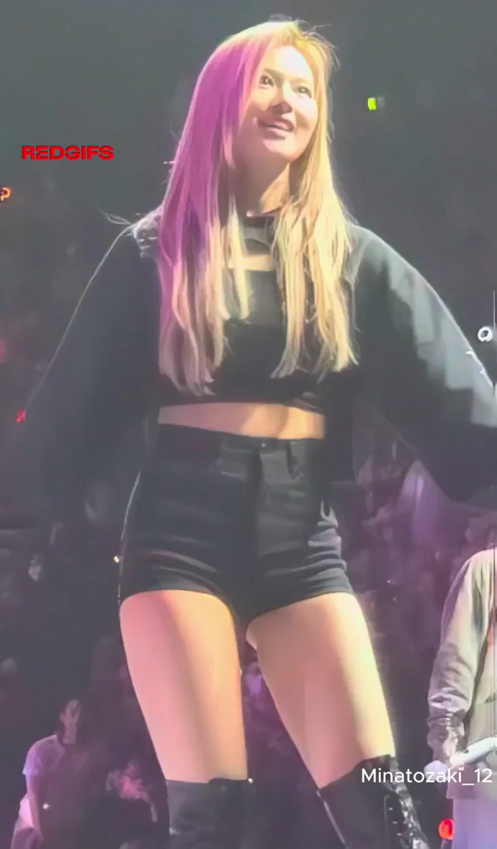 TWICE - HAPPY SANA DAY!!!!