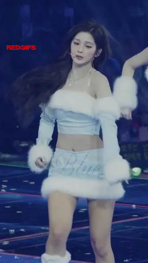 Sullyoon's Slutty Snow Bunny Thigh Tease - NMIXX Fap Fuel