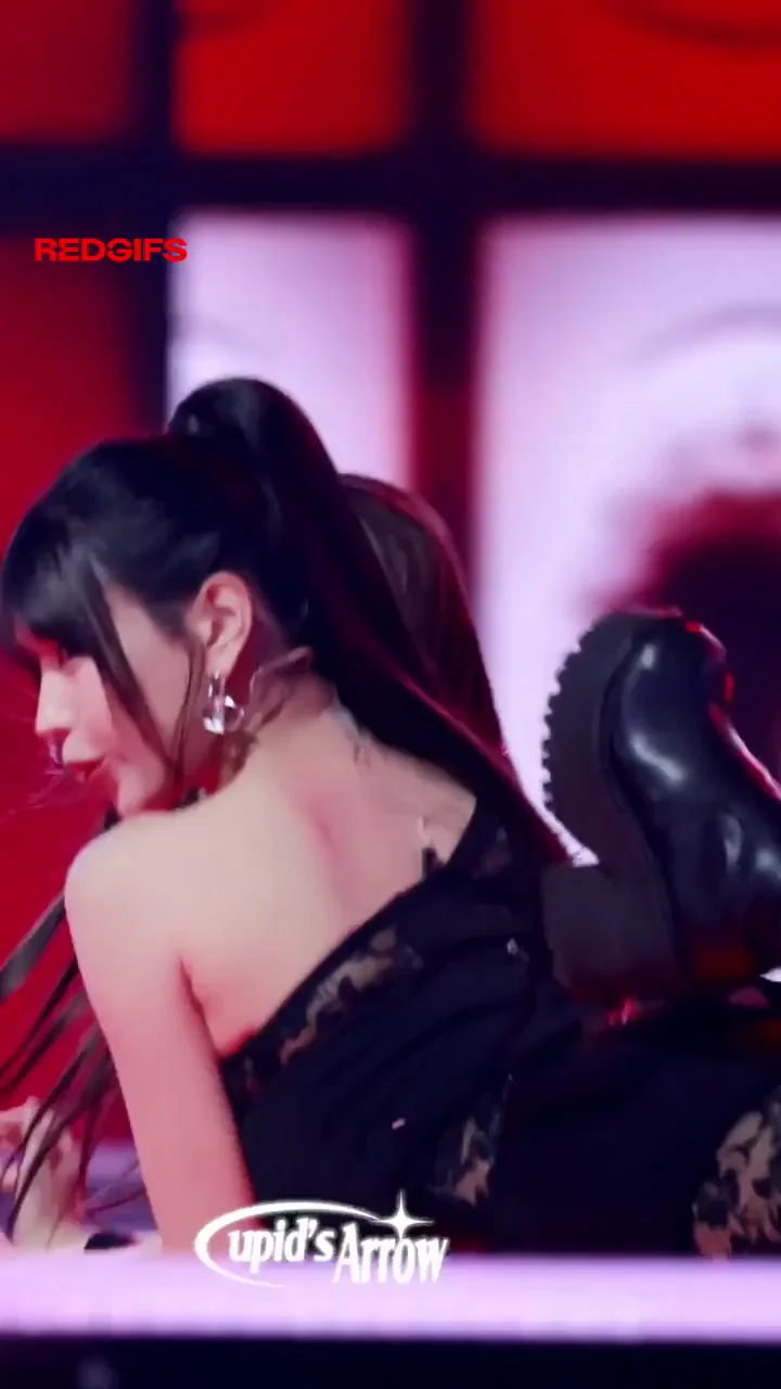 Natty's Big Tit Kpop Tease 💋🍒🔥