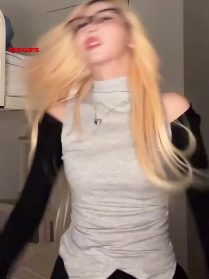 Dahyun's Blonde Kpop Tease Dance 🔥💃