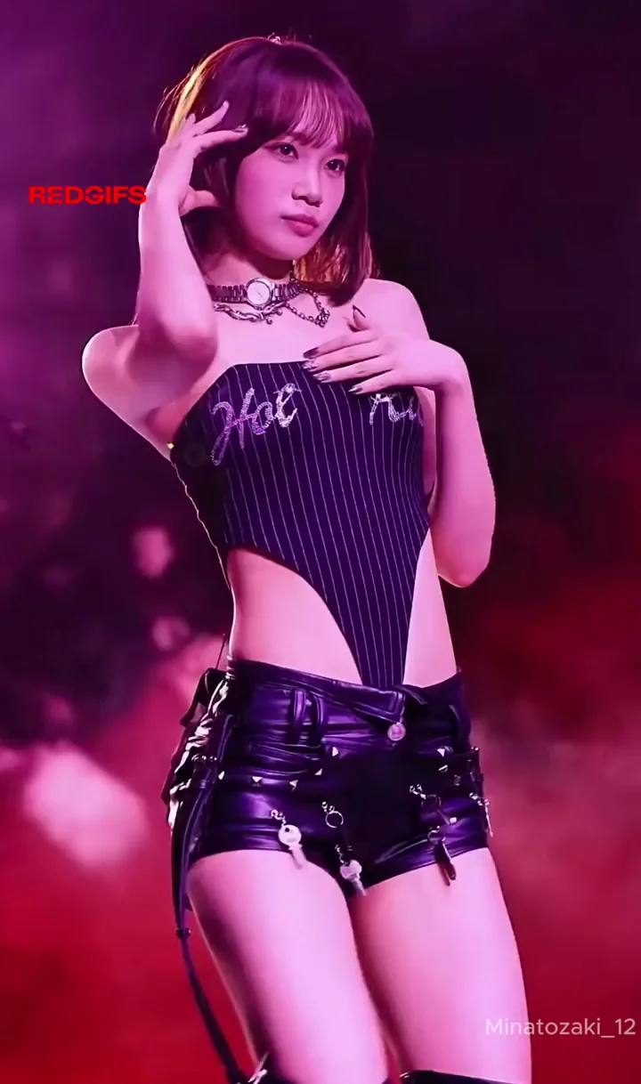 LE SSERAFIM - Chaewon