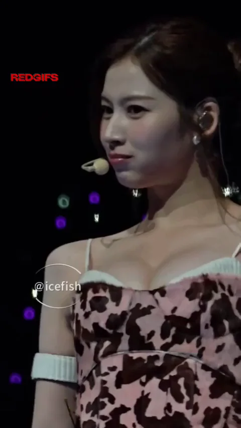 TWICE - Sana