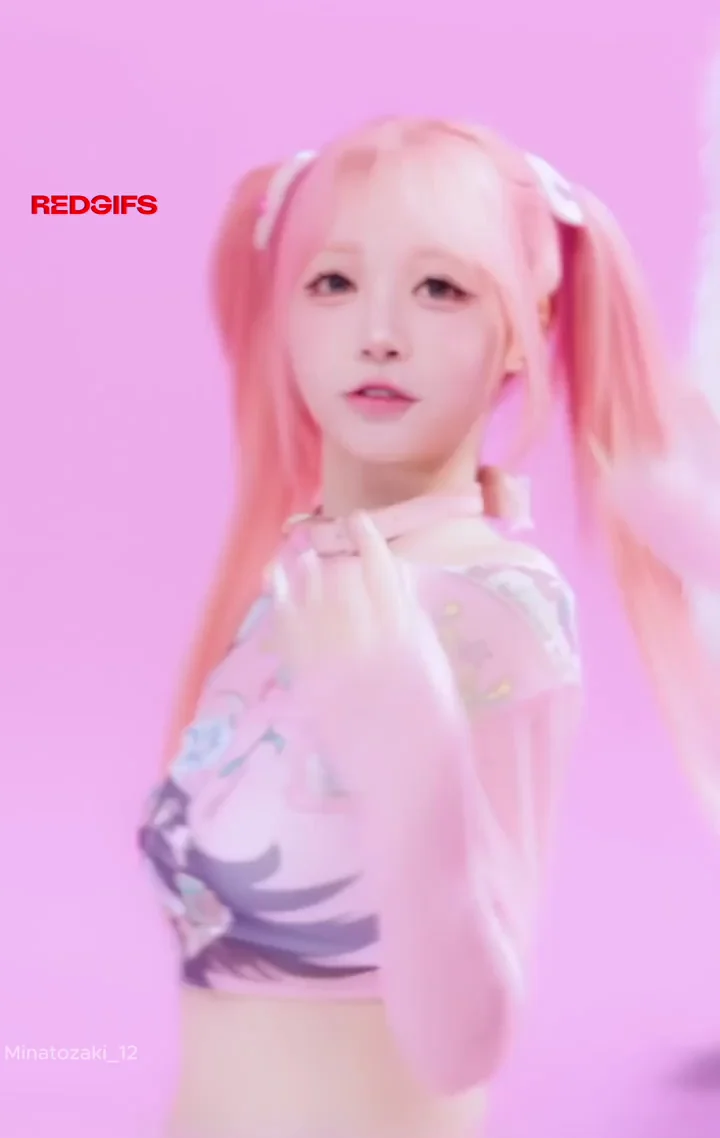 Triple S - Chaewon