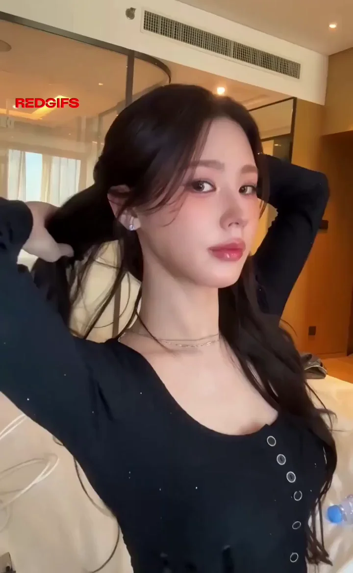 Miyeon - I-DLE