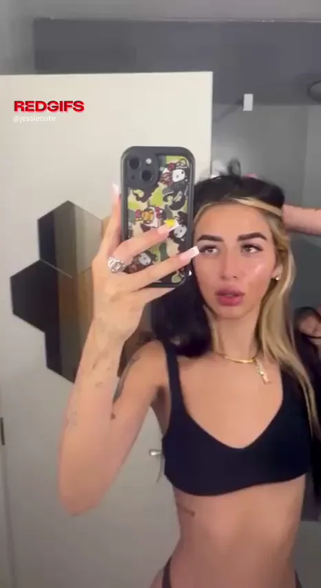would u jerk to a latina?
