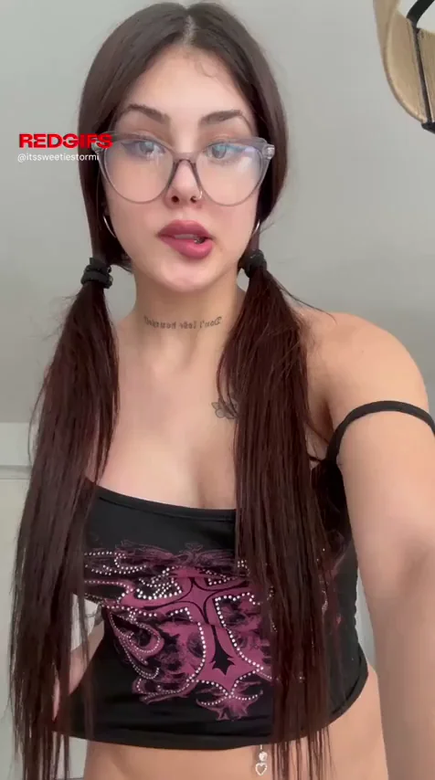 Hey baby, are big boobs suckable F18
