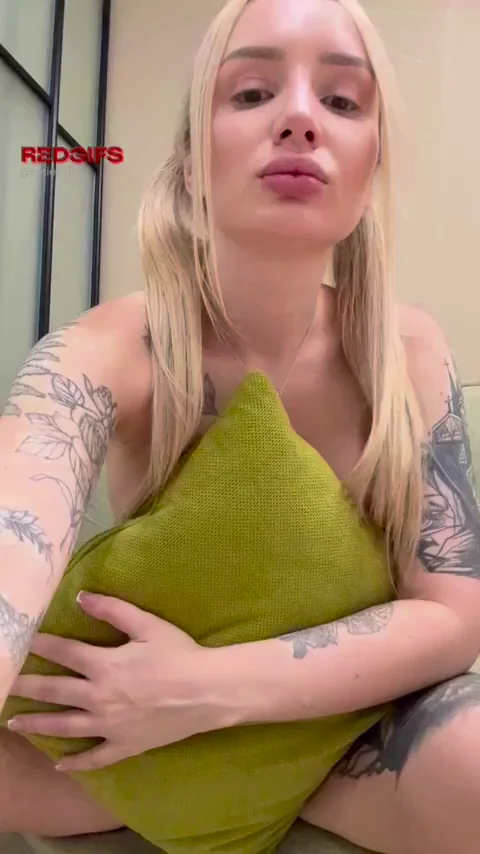 I can be your new fuck doll… am I your type?