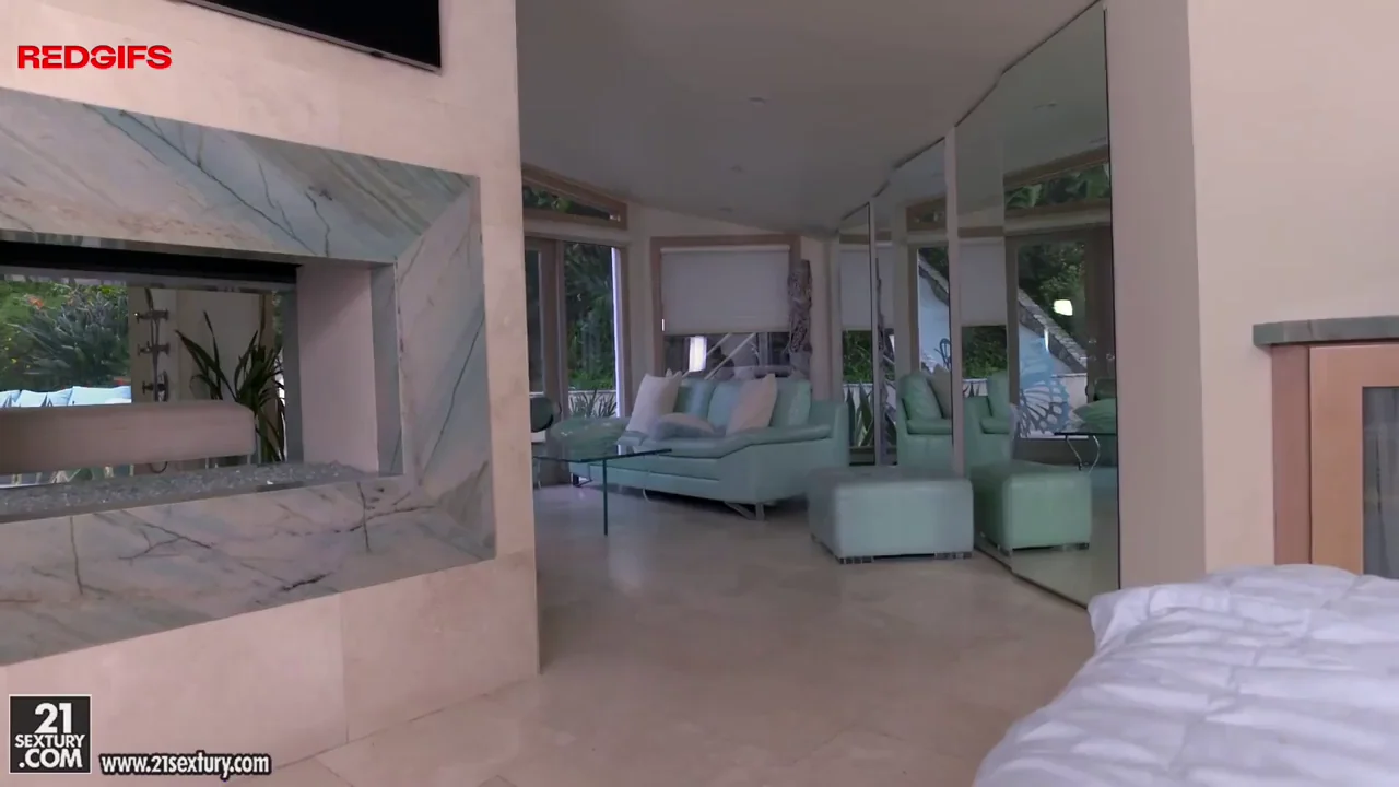 The way she enters a room...