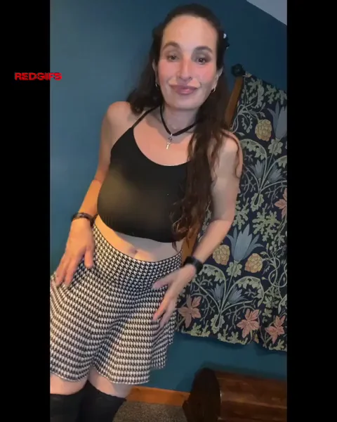 Prancy fancy milfy (49)
