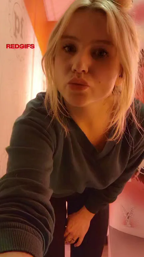 40yo mom of 2 showing off after my workout.