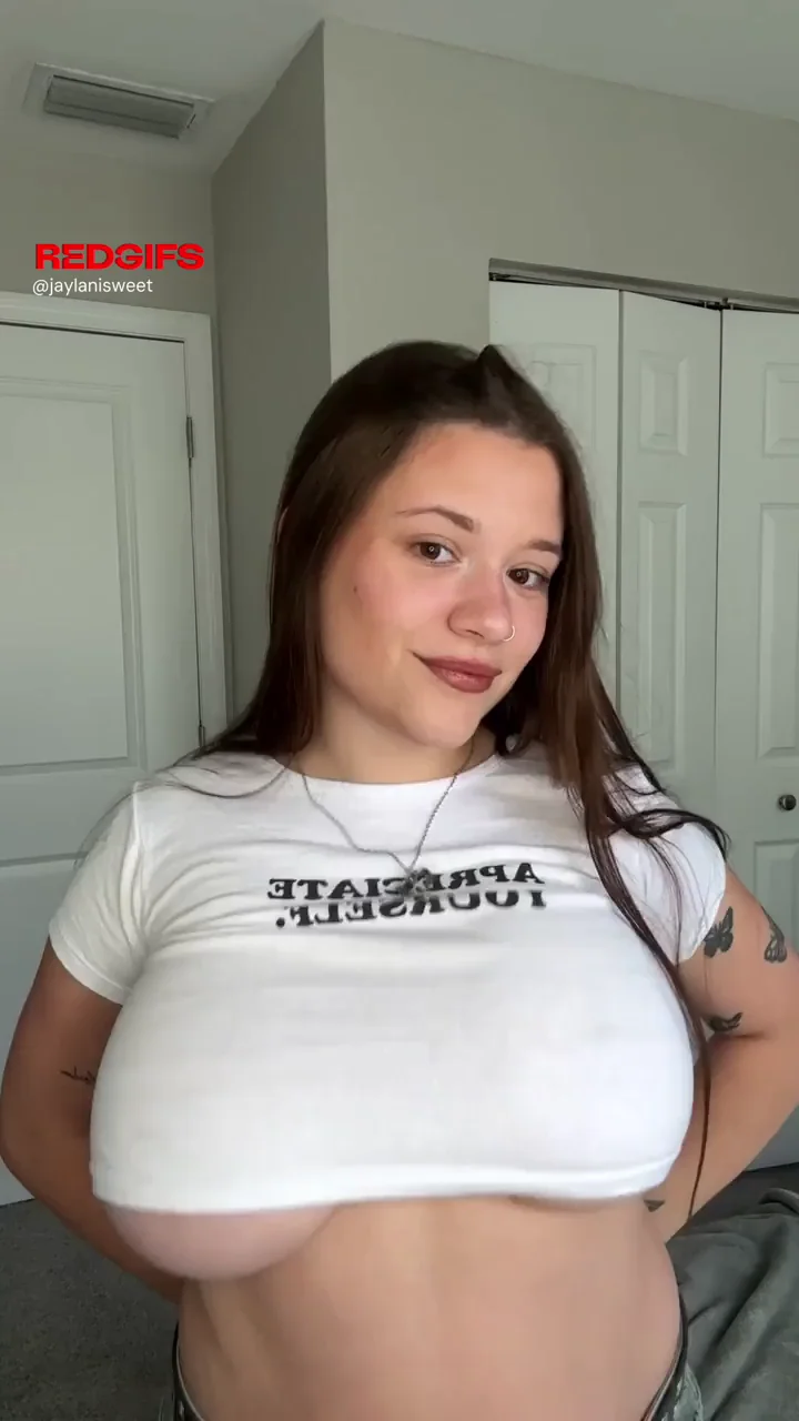 Natural Jugs Bounce Wild on Their Own