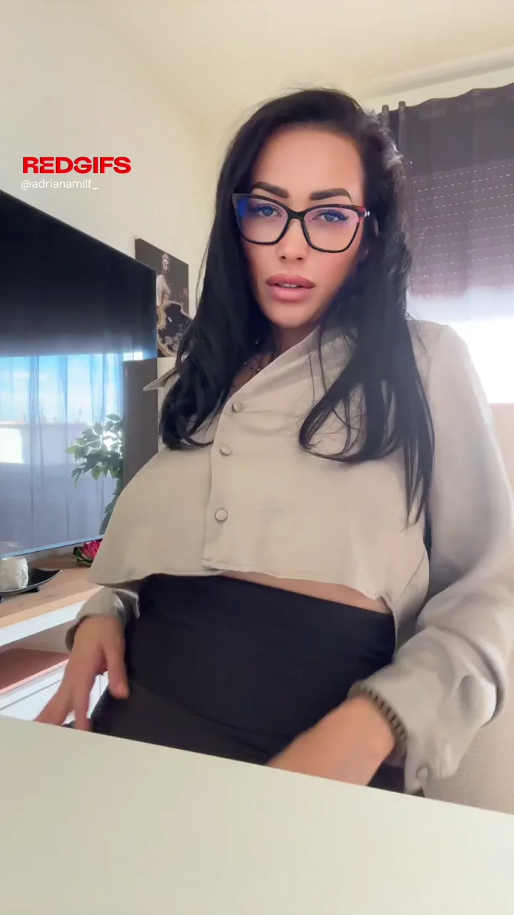 🔥 Hot Latina MILF's Epic Nipple Tease Reveal 😍