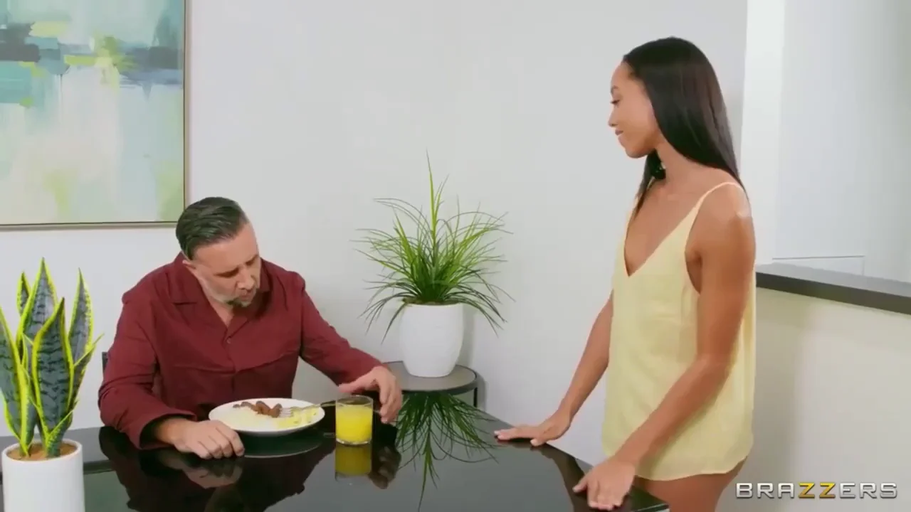 🍑 Alexis Tae's Breakfast Dick Ride & Sloppy Suck 💦