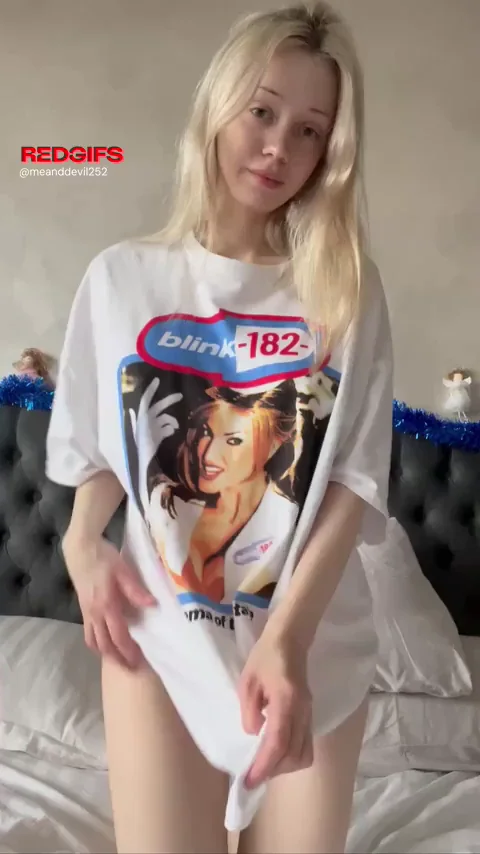 Petite Blonde's New Year Gift: Teasing Tits & Bare Pussy 😘🎁