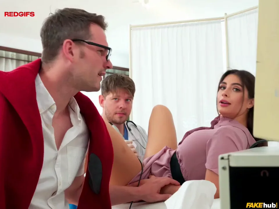 😂 Peak Porno Comedy: Doctor Ultrasounds Cuck Hubby's Slutty Wife's Creampied Pussy! 💦👨‍⚕️