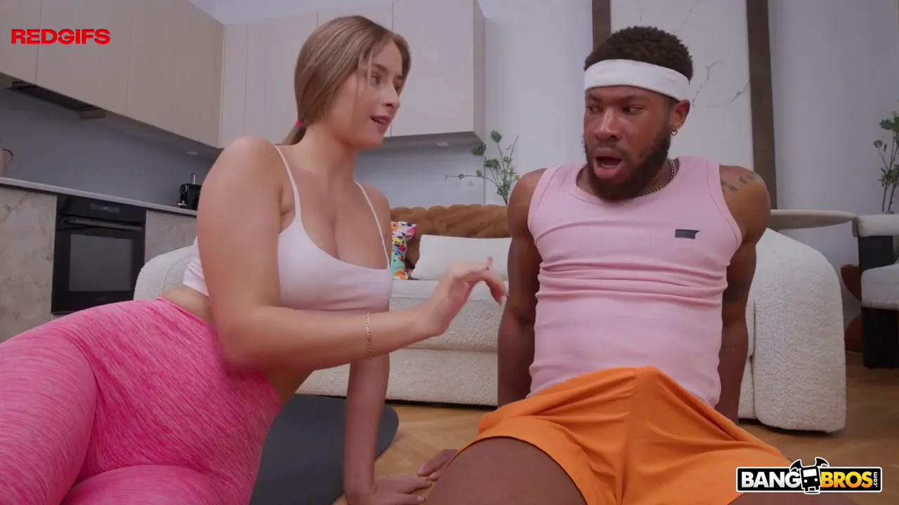 [Ambar Lapiedra, 21] Horny for Anal