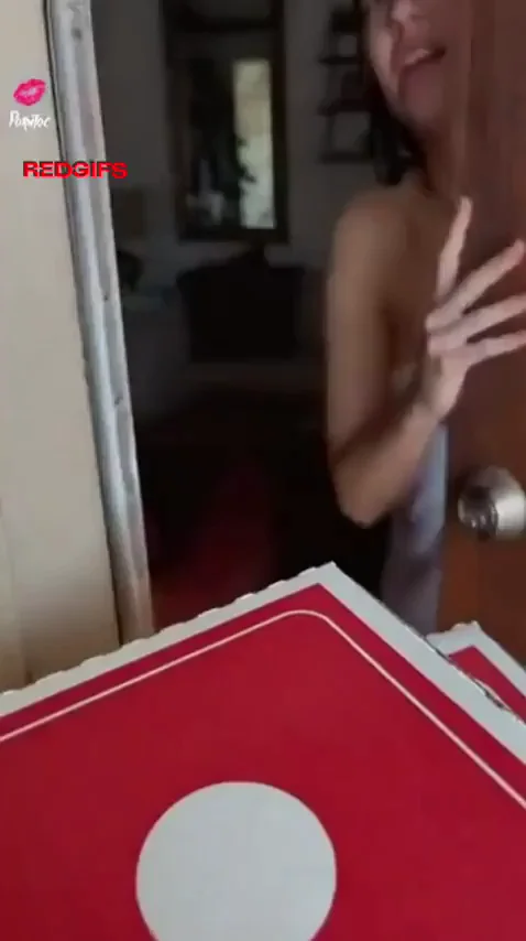 🍕 Crazy Pizza Delivery Fuck: Hubby's Away, Teen Slut Rides for 'Payment' 😈🔥
