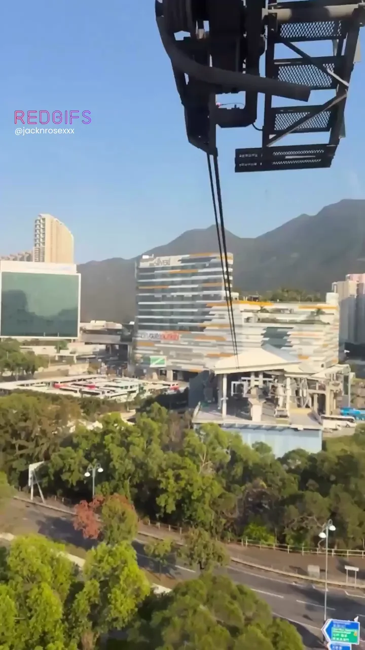 We were very exposed 😅 passing other cable cars