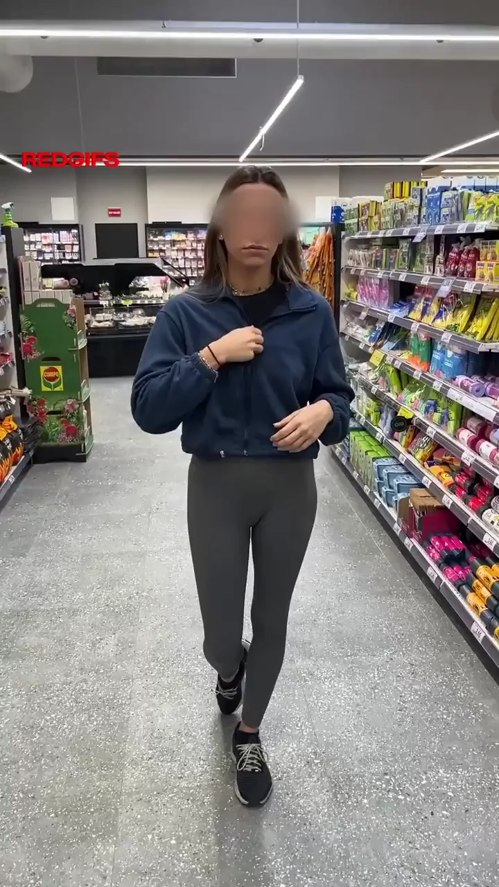 Distracting husbands on the grocery store