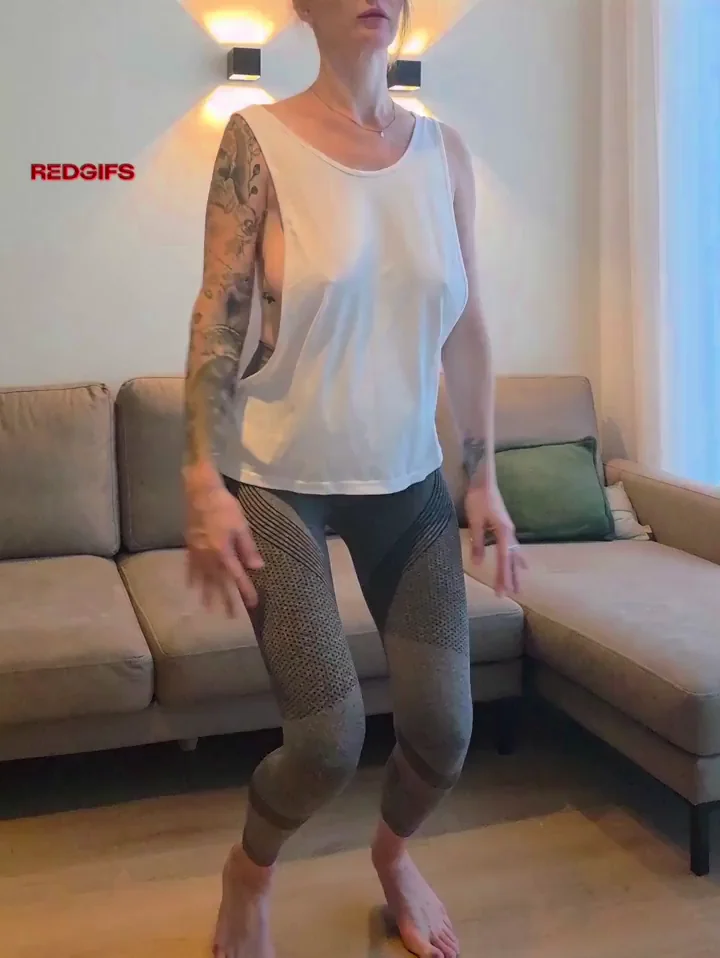 Too early for a saggy side boob?