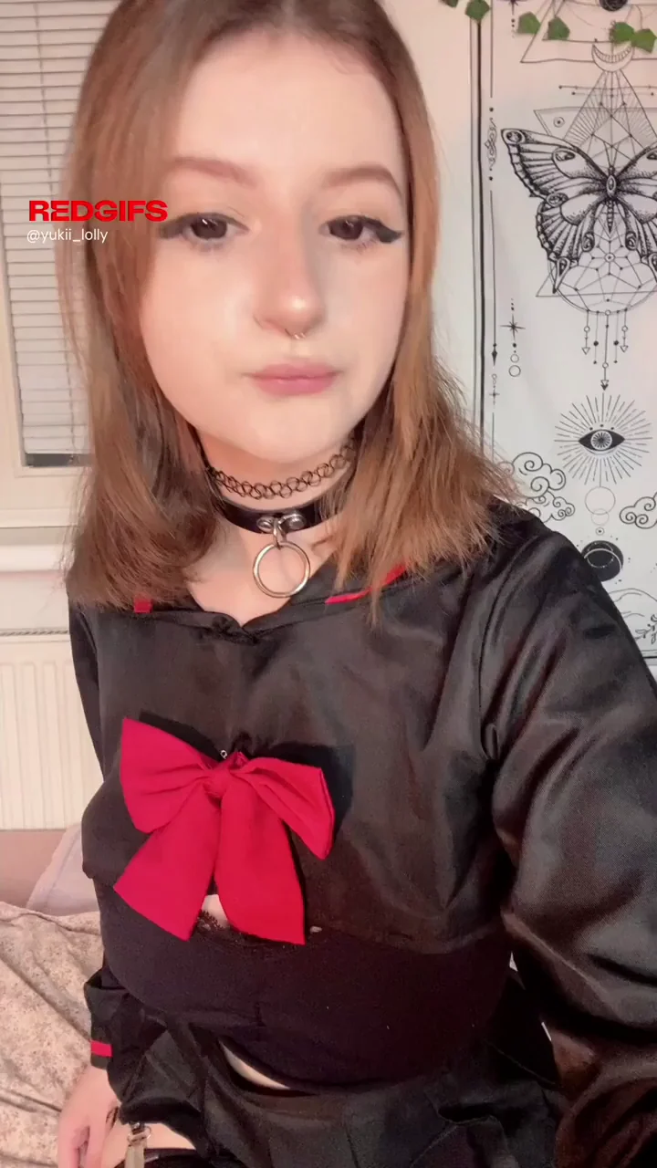 Youre gonna love playing with my big boobs
