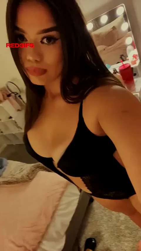 Only want to stare me or want to approach me too…