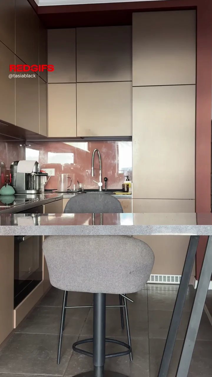 Shiny Skirt Exposes My Juicy Ass & Buttplug Secrets 😈🍑