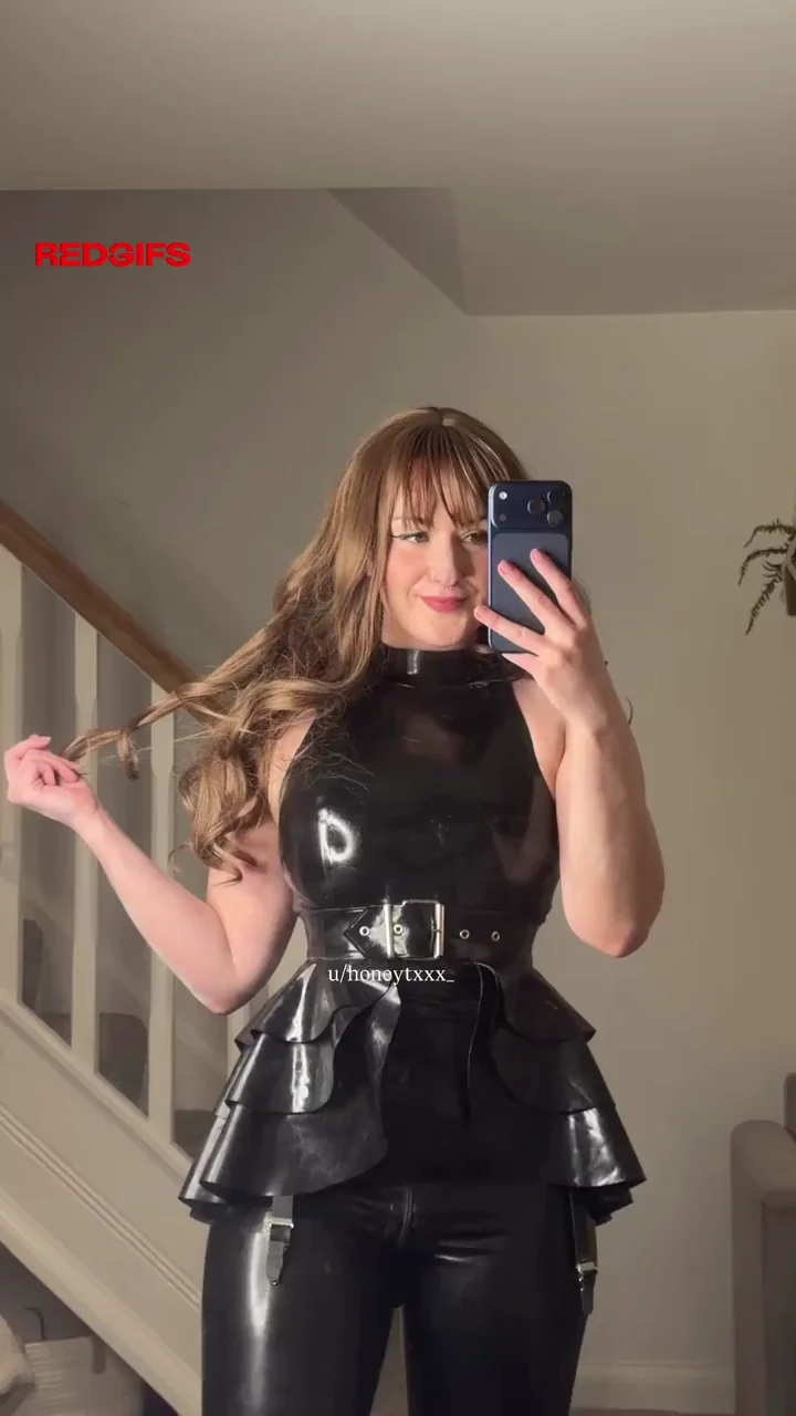 Absolutely obsessed with my new latex accessory