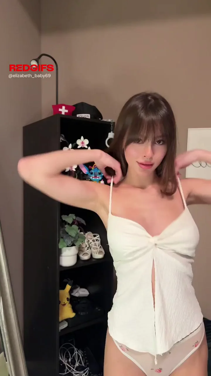 Do you think my natural boobs are attractive?
