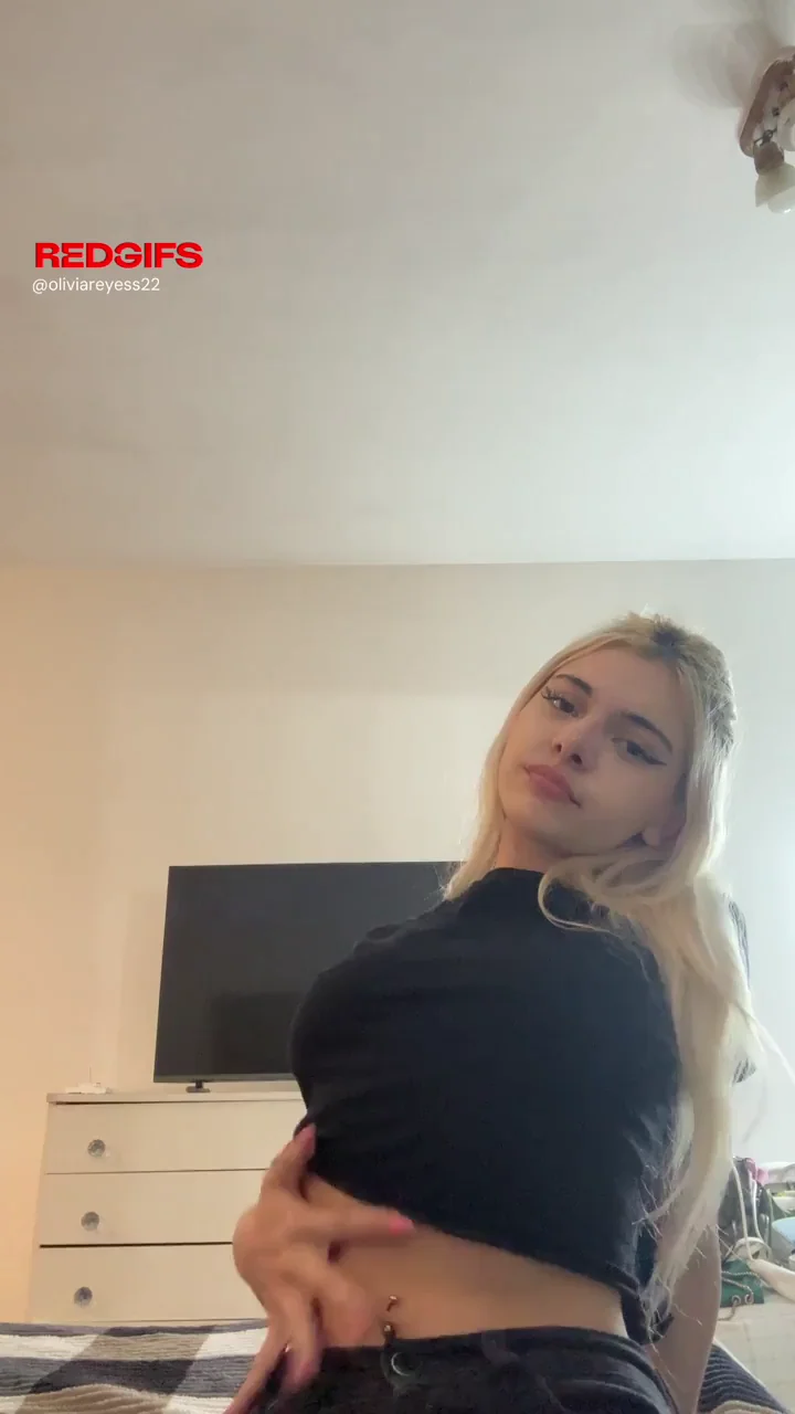 Whispering 'Please' But Begging to Get Fucked 😩💦🍆
