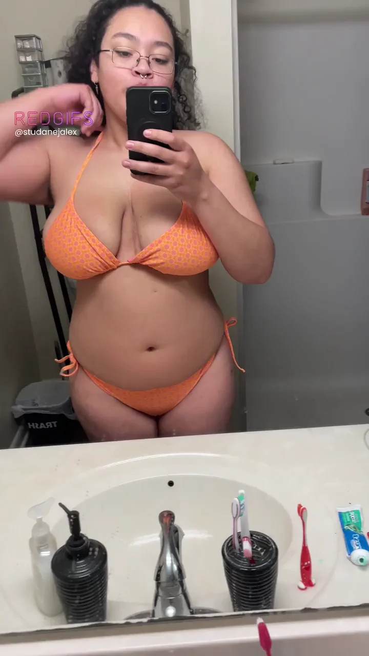 Titty Tuesday $5 ft for only tits (3minimum no face tho only tits ) Lesbian Domme : Let's have fun together [cam] [sext] with live [pic] [vid] , femdom , cbt and more❤️