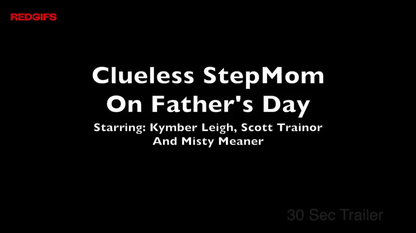 Clueless Step-Mom Gets Sneaky Sucked on Father's Day 🍆💦👅