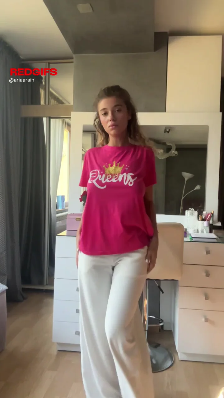 Juicy Naturals Tease 💦🍈🍈