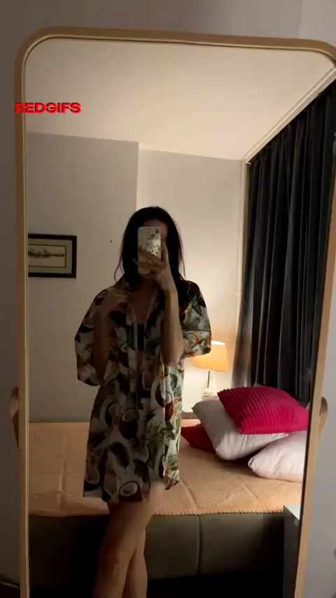 🔥 Watch Me Tease & Strip My Sexy Curves 😈