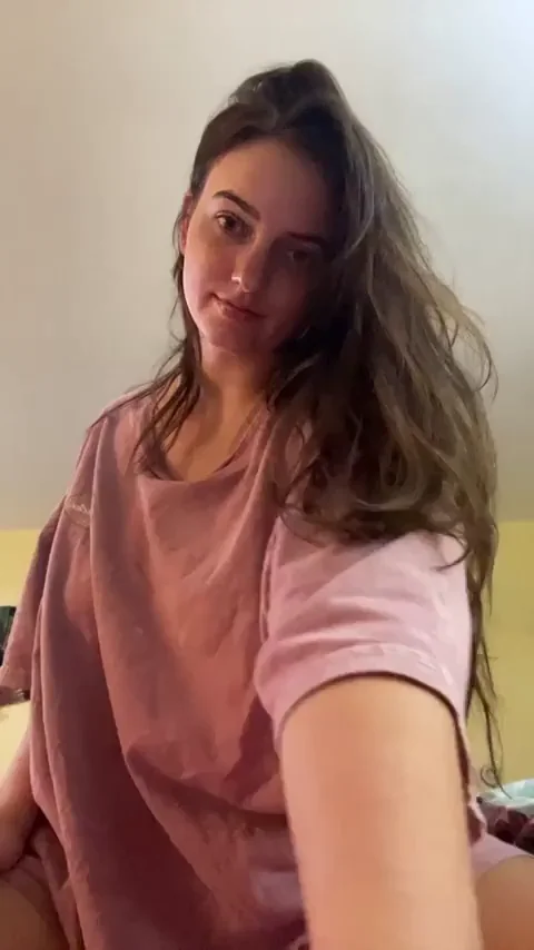 🍈 Massive Tits Hiding Under My Tight Tee 😈