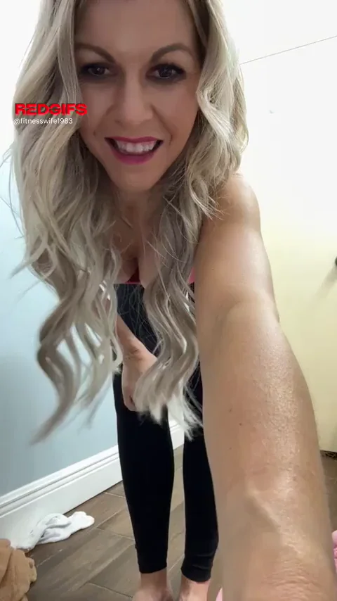 The undressing video everyone who wanted to fuck me in high school would want