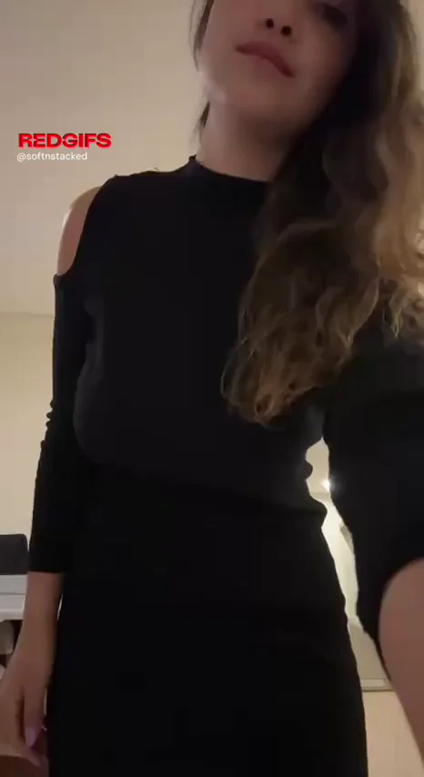 RedGirs' Slutty Strip Tease: Massive Tits Bare and Booty Poppin'