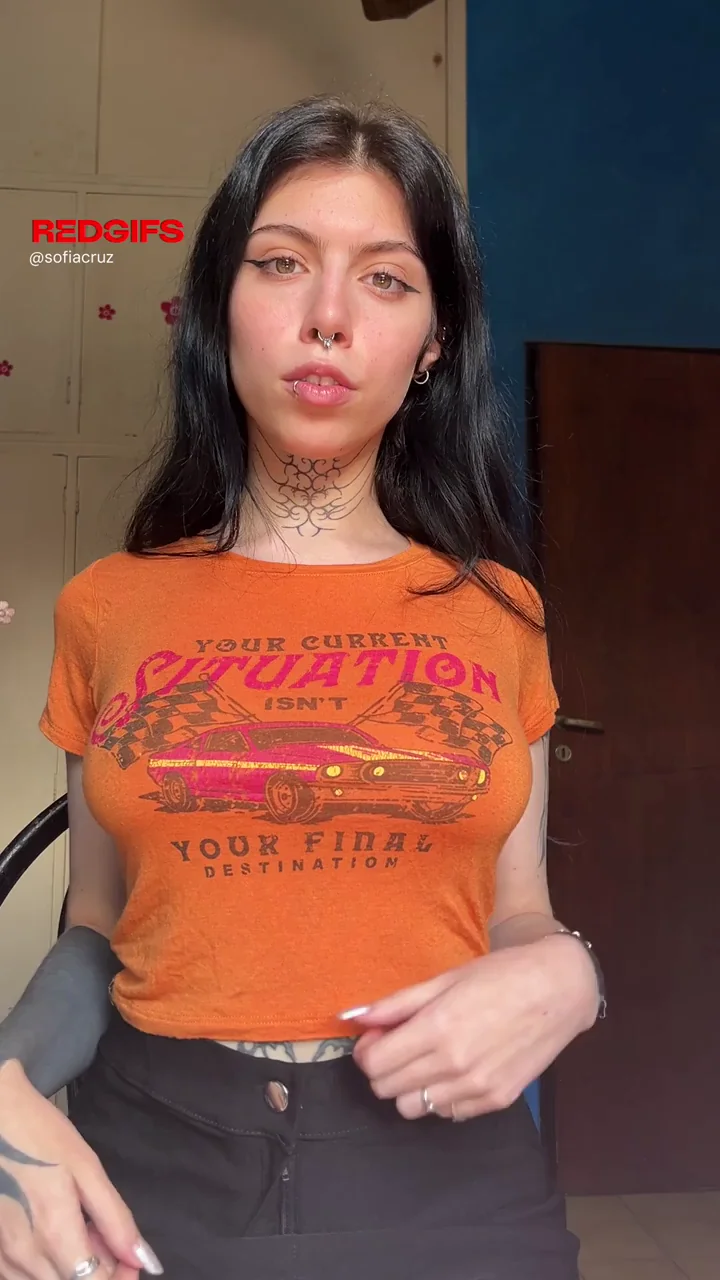 Does the septum piercing make the reveal hotter?