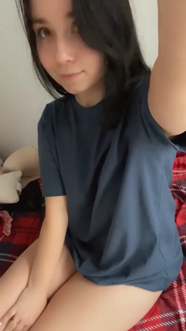 I’m presenting you my thick polish body!