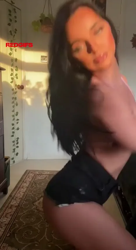 Petite Teen's Perfect Booty Shorts Flex 🍑🔥