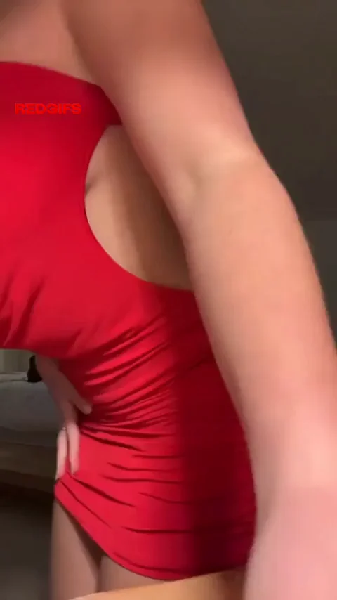 🔥 Red Dress TikTok Thot's Massive Cleavage Tease 💋