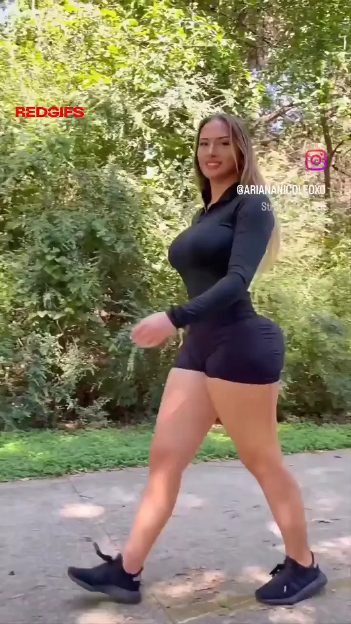 Ariana's Thicc TikTok Tease: Jiggling Ass & Tits in Tight Fits