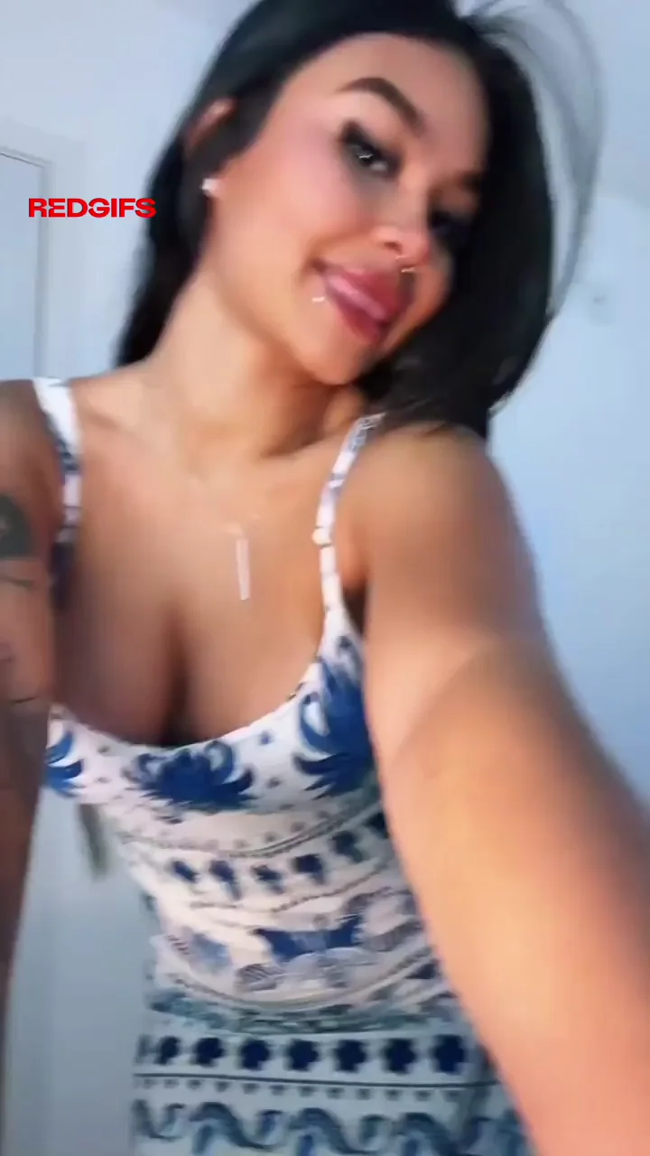 Gyatt Queen Shakin' That Massive TikTok Booty 🍑🔥