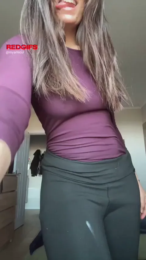 Italian Bombshell's Massive Natural Titty Drop Tease
