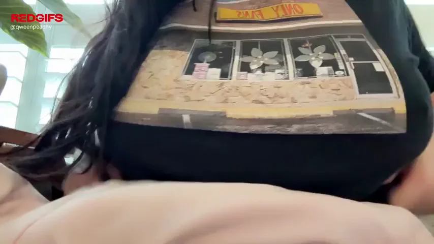 A very amateur titty drop
