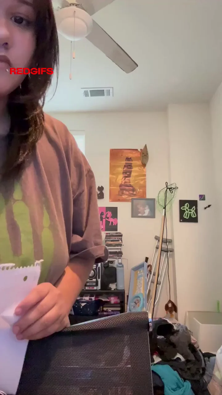 Cute Latina's Face Verification Tease 😘📝💦