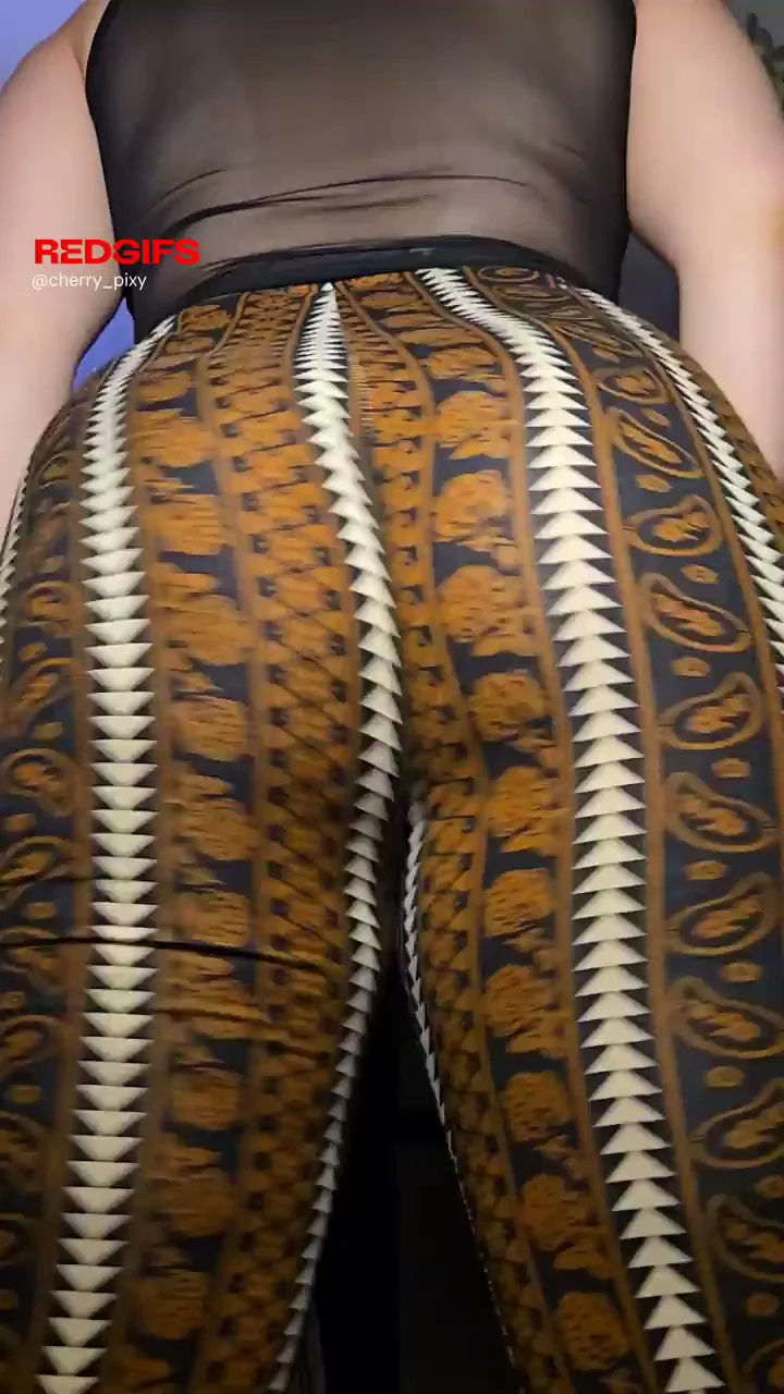 Here to smother you with this ass