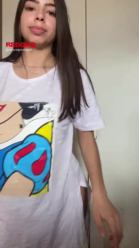 Twerking in my big shirt is so sexy